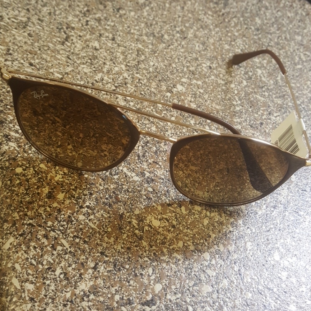 Ray Ban